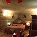Chelebi Cave House 格雷梅