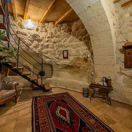 Chelebi Cave House 2* ギョレメ