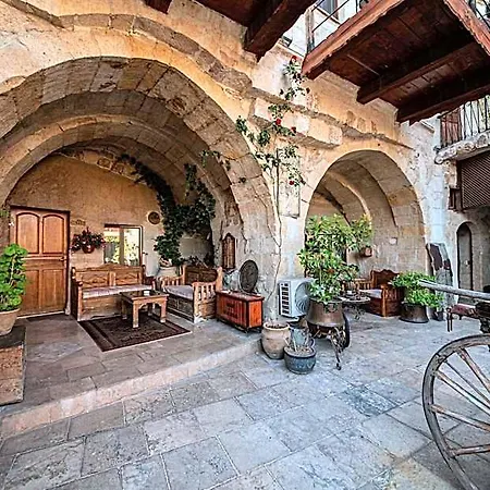 ホテル Chelebi Cave House ギョレメ