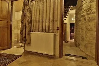 Chelebi Cave House فندق غوريمِيه