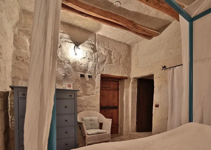 Chelebi Cave House غوريمِيه